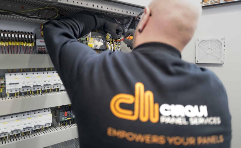 Cirqui: Veilig onderhoud en automatische rapportering